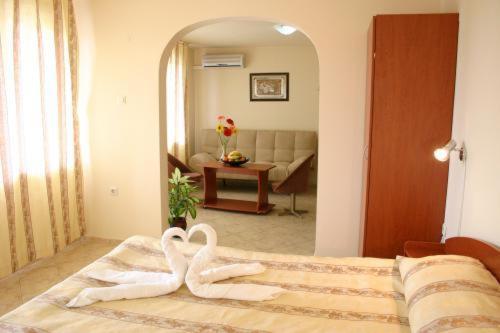 וארנה Hotel Focus חדר תמונה